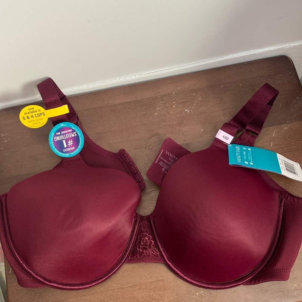 Women’s bra size 40 D.